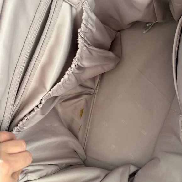 BEIS Wicked Weekender Travel Bag in Pink - Picture 6 of 13